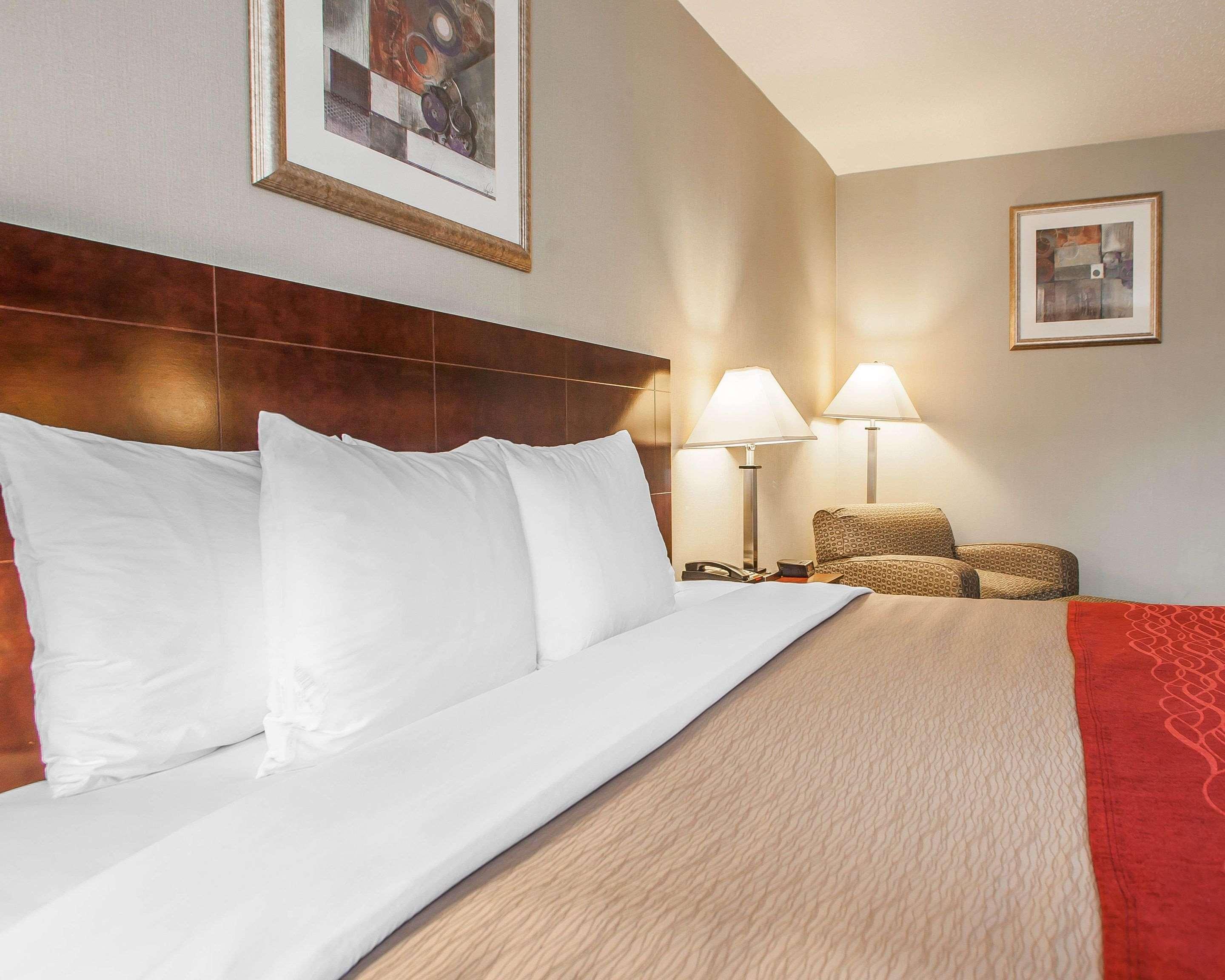 Avon Hotel - Sungai Toms Luaran gambar