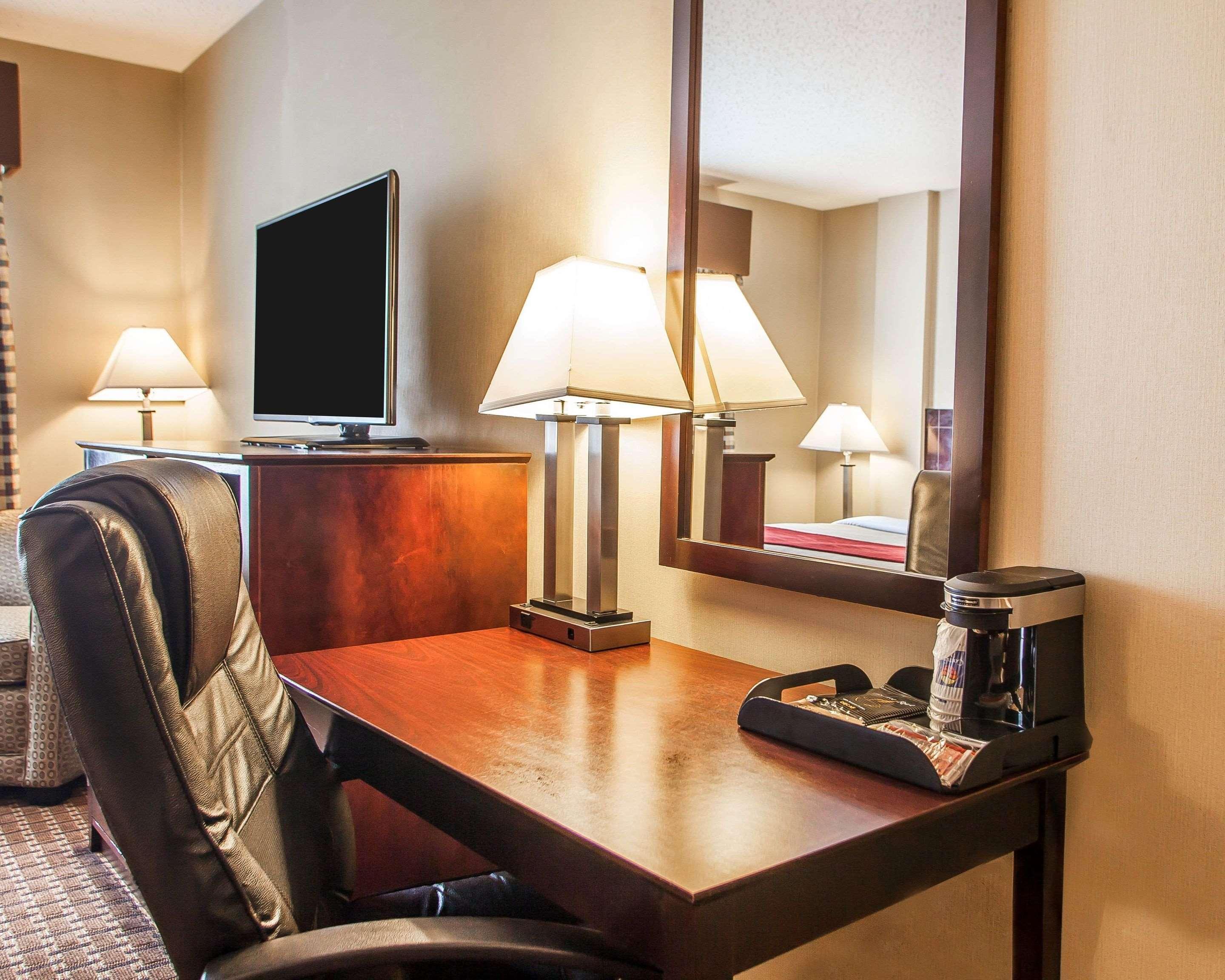 Avon Hotel - Sungai Toms Luaran gambar