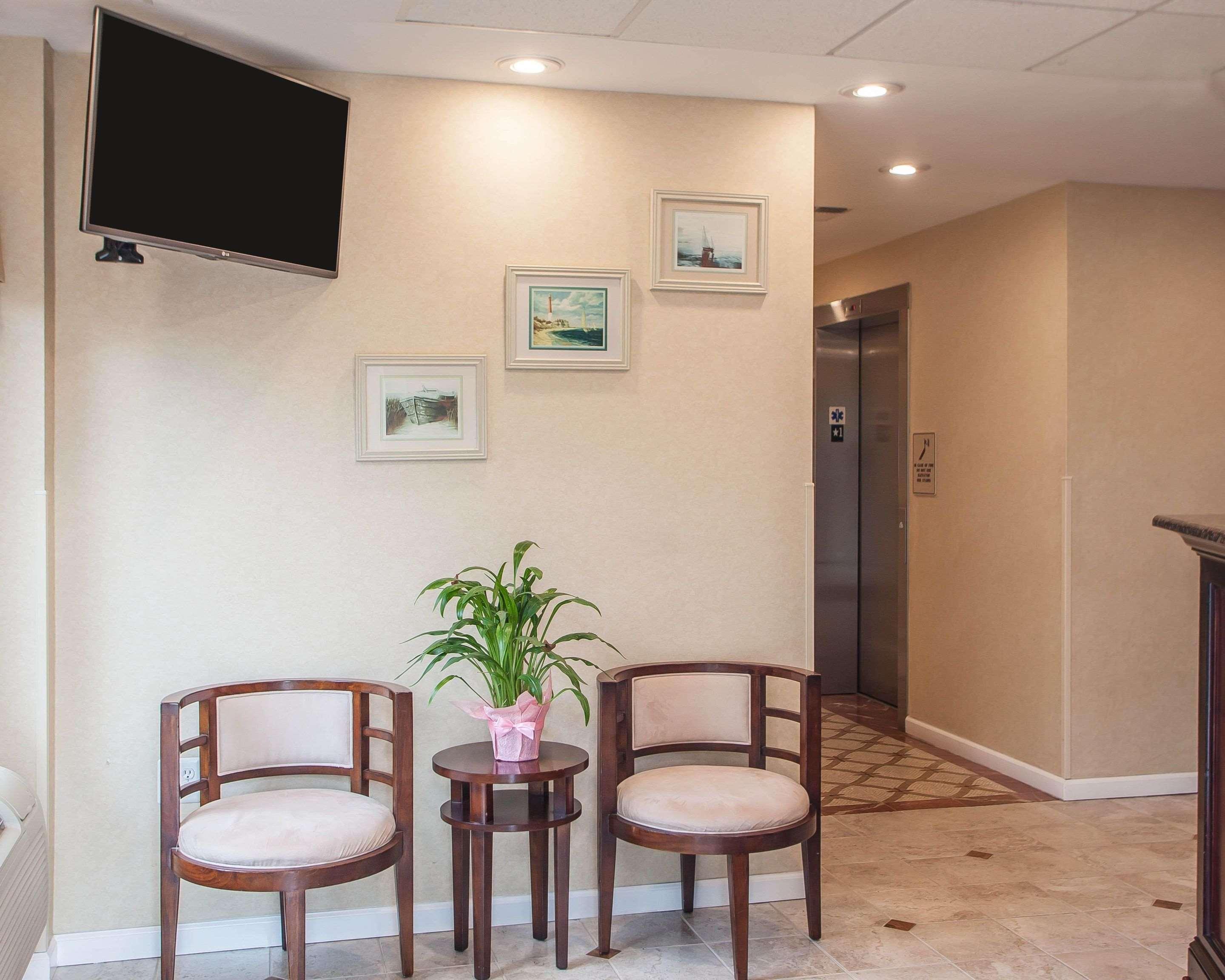 Avon Hotel - Sungai Toms Luaran gambar