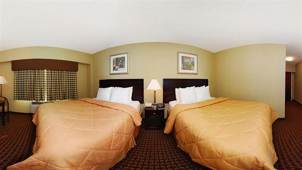 Avon Hotel - Sungai Toms Luaran gambar